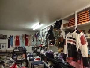 Must Sell! 2000+ items 45K Apparel Shoes Beauty Handbags Jewelry Collectibles +