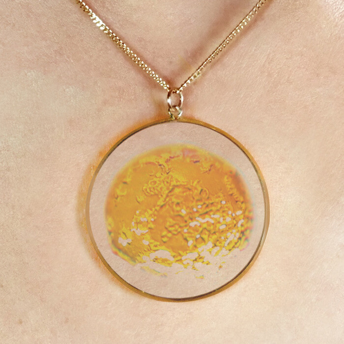 9ct Gold Hologram Pendant - Moon (Large) + 20"" Chain