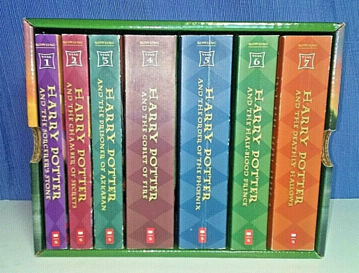 Harry Potter The Complete Series Box Set Books Full Set 1-7 Paperback Very  Good