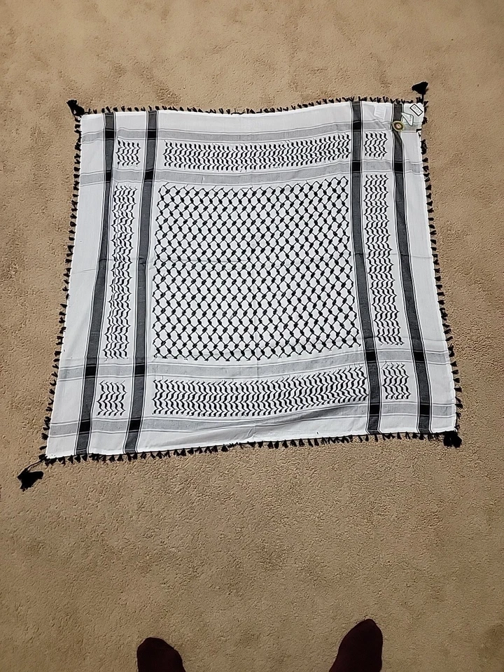 Bufanda Keffiyeh Premium Palestina Shemagh Kufiya Blanco/Negro, 46"x46", Vendedor de EE. UU. Foto 4 de 4