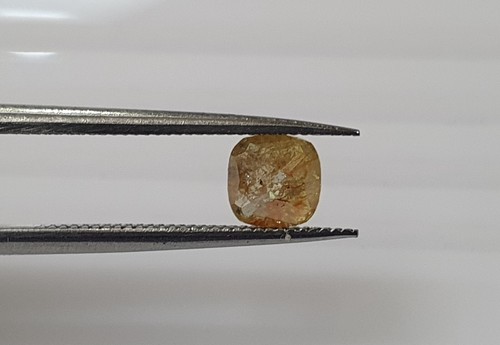 0.55ct Reddish Yellow Cushion Natural Loose Diamond 4.5*4.5-3.0mm Irradiated - Picture 4 of 4