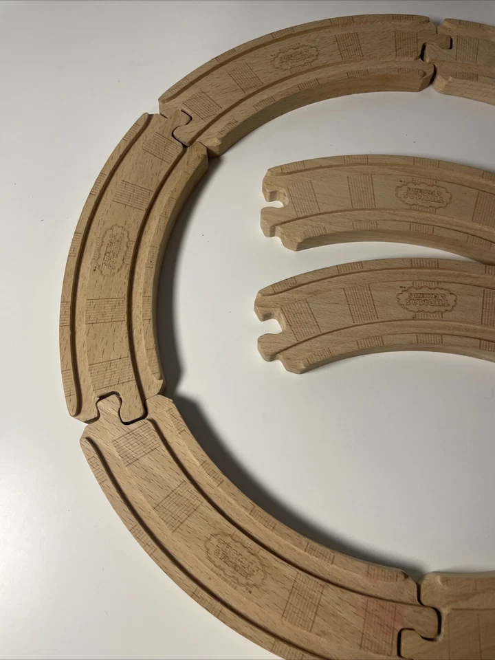 Thomas & Friends Wooden Railway Train Track Lot of 7 Pieces Curved One Sided - Image 2 of 3