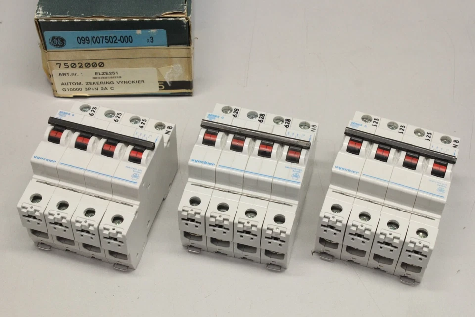 3x GENERAL ELECTRIC C10 400V Vynckier 2A Leitungsschutzschalter 099/007502-000 - Bild 1 von 1