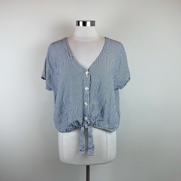 Universal Thread Black White Stripe Seersucker Bu… - image 1