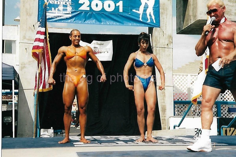 MUSCLE GIRLS Fit Women FOUND PHOTO Color BODYBUILDERS Original VINTAGE 07 21 ZZ
