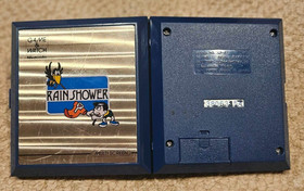 NINTENDO RAIN SHOWER Game and Watch vintage electronic handheld LCD game 1983
