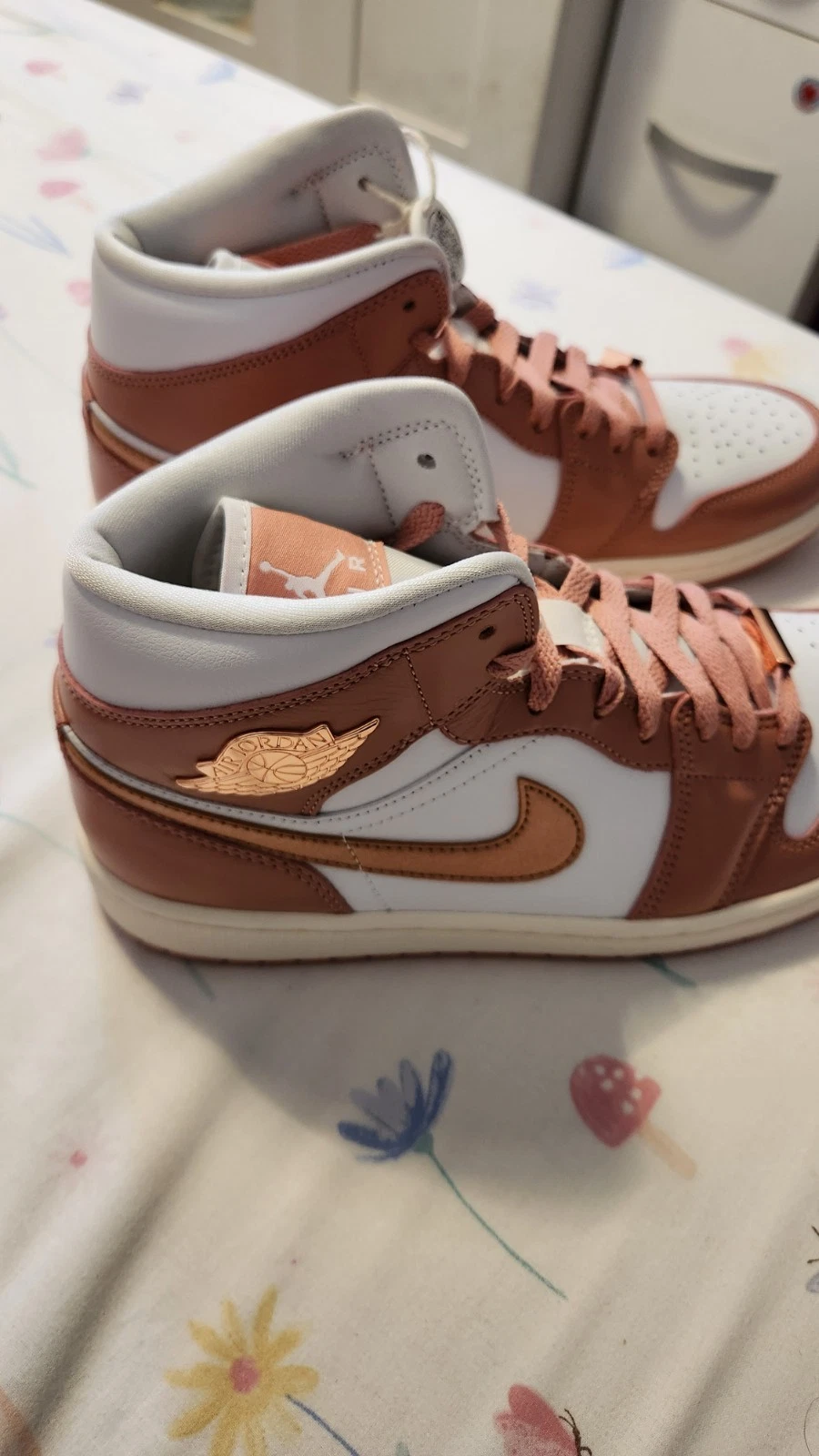 Splendide Nike Jordan 1 High Rose nuove taglia 9