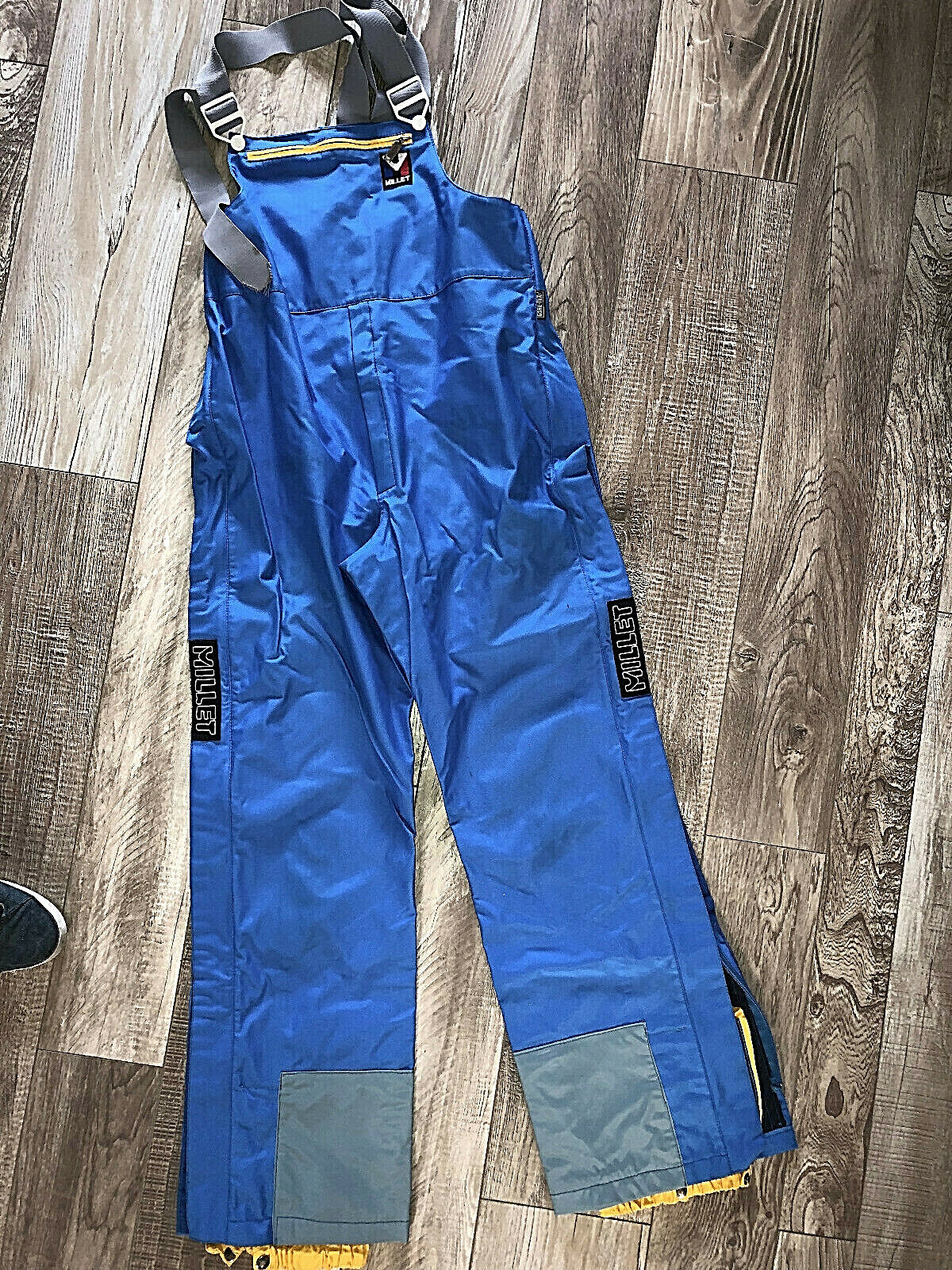 Salopette de ski MILLET XL 42 fr bleue pour rester au sec en haute montagne