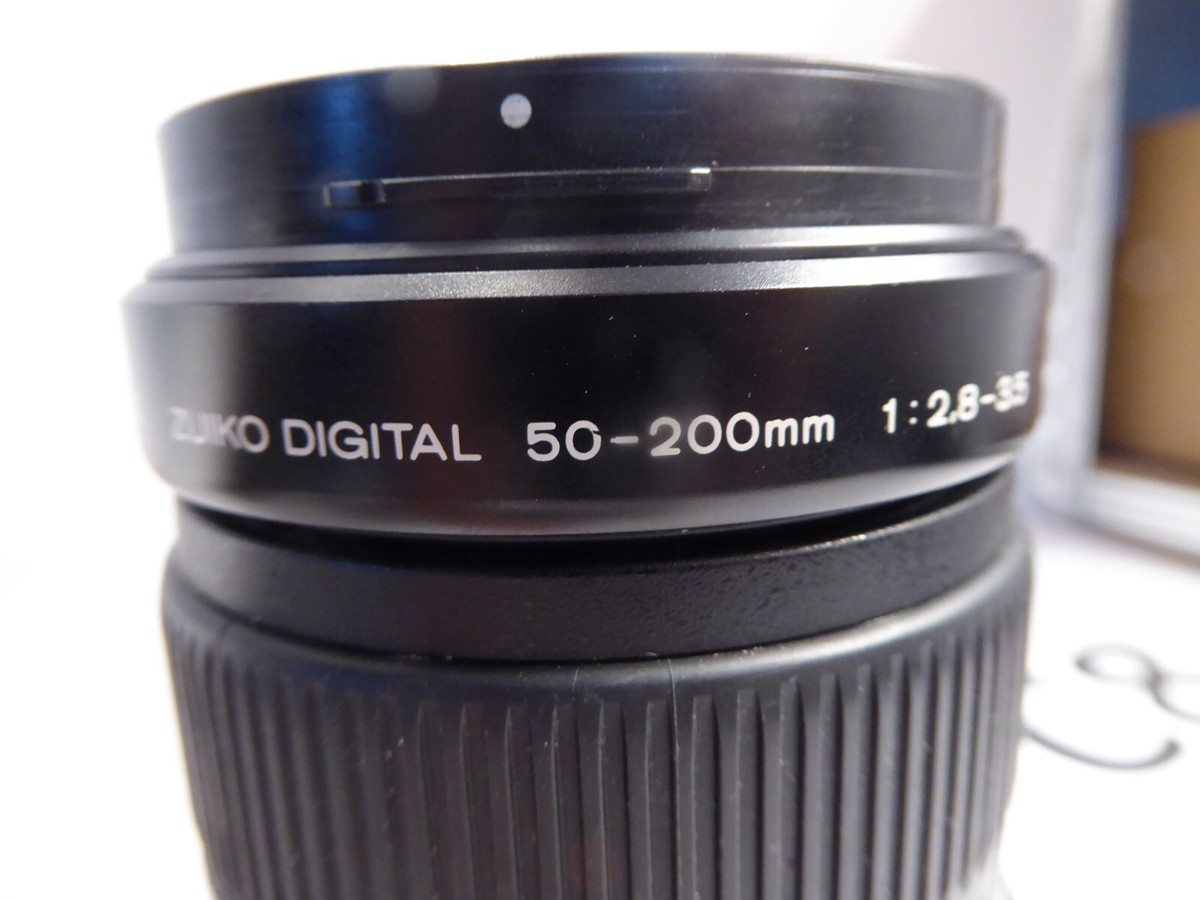 Olympus Zuiko Digital 50-200mm f/2.8-3.5 ED SWD - FOUR THIRDS Zoom