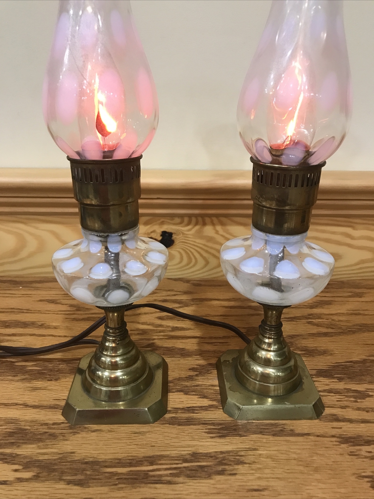 PAIR FENTON WHITE OPALESCENT COIN DOT BOUDOIR NIGHT STAND END TABLE