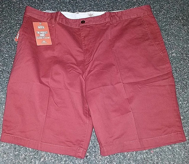 NWT MSRP 48 Dockers Mens Cotton Shorts Smart Phone Pocket Flat Front