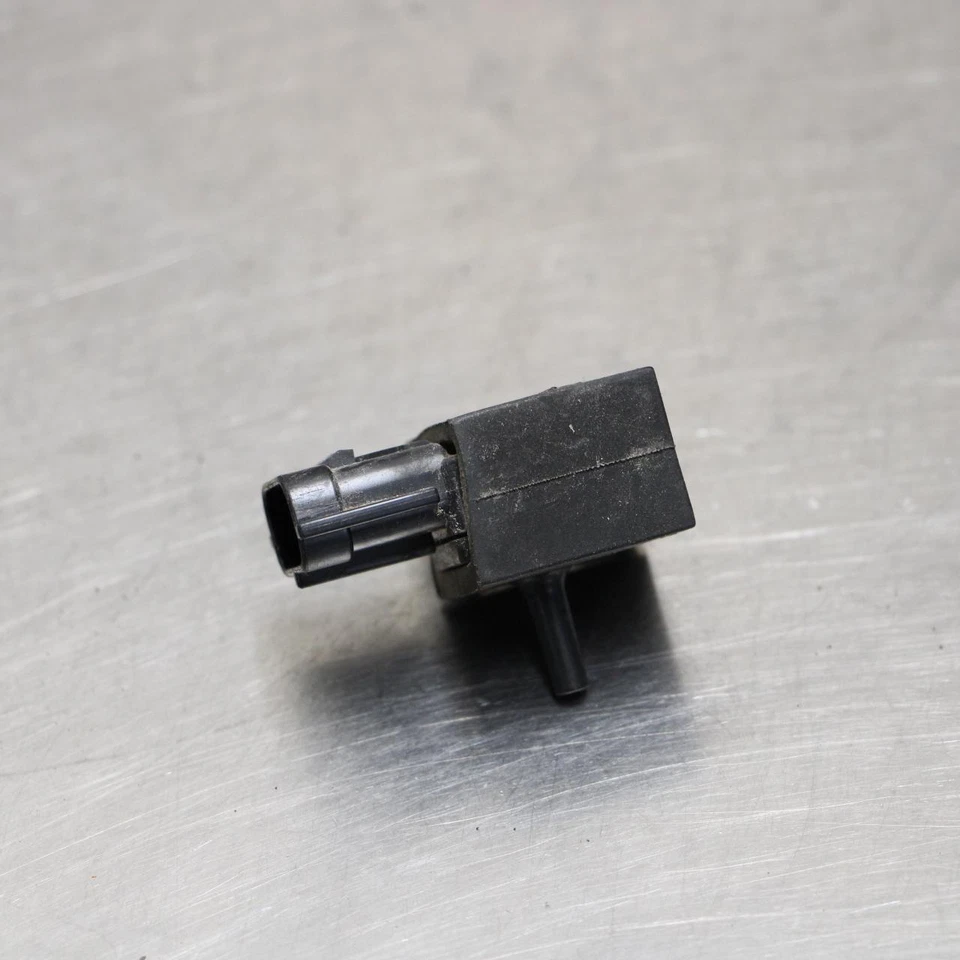 13-21 Suzuki GSXR 750 GSXR750 MAP Air Pressure Sensor - Imagem 4 de 4