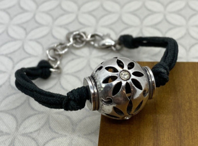 Brighton Trade Winds Silver Tone Corded Black Bracelet Round Flower bead Used