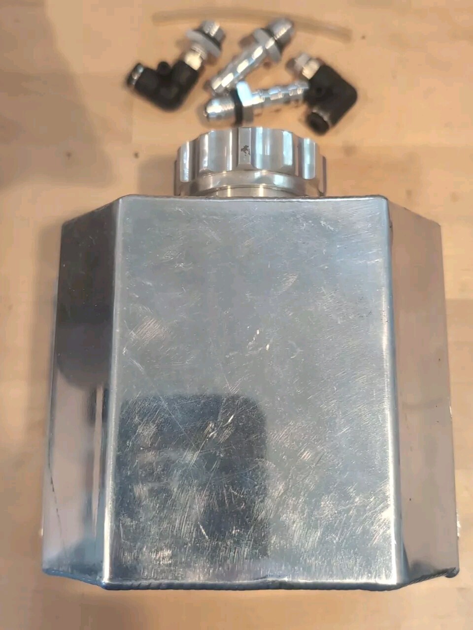 Foto 1 di 5