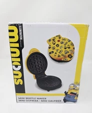 Uncanny Brands Minions Mini Waffle Maker
