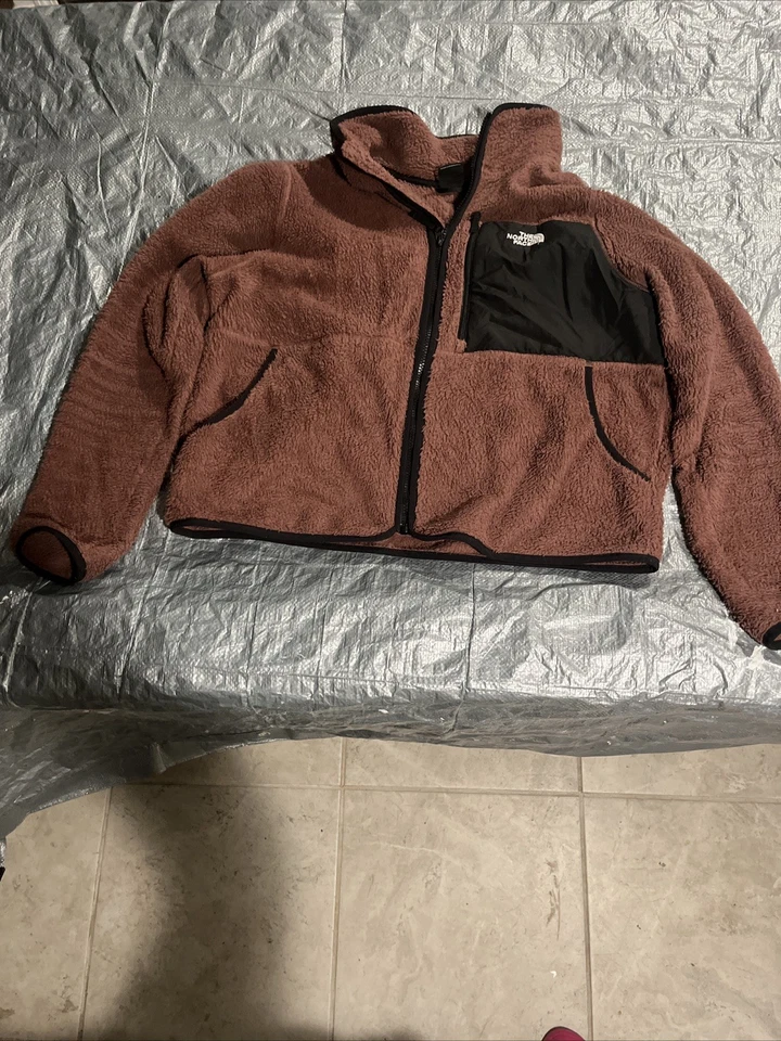 Jaqueta marrom/avermelhada fofa North Face