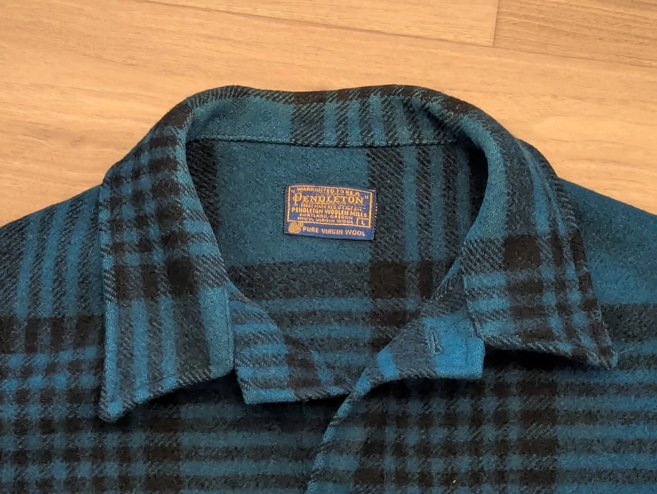 Vintage Pendleton Mackinaw 100% Virgin Wool Blue Plaid Flannel Jacket Size Large - Image 3 of 4