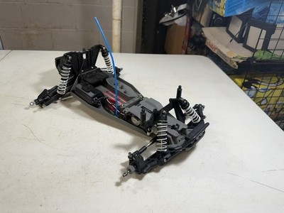 Traxxas Rustler 2wd Roller Slider