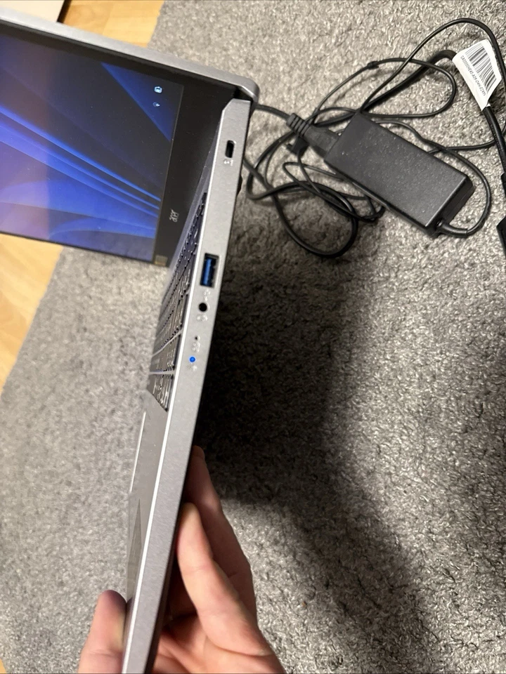 ASUS Laptop Mit Einer Raysen 7 5000 1T Speicher Windows 11 - Bild 4 von 4