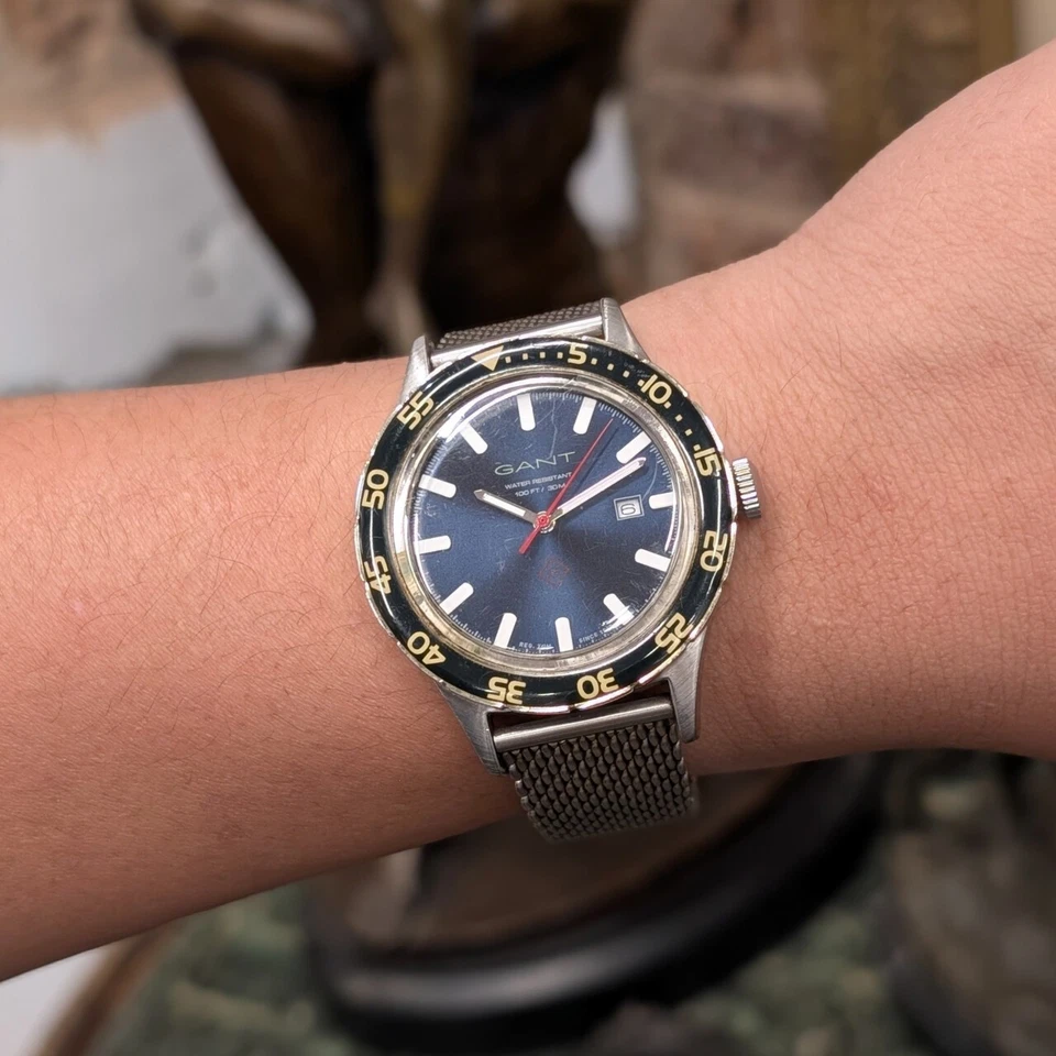 GANT 7045 Diver Watch – 42mm – Black Dial & Bezel, Yellow & White Markers #66183 - image 2 of 4