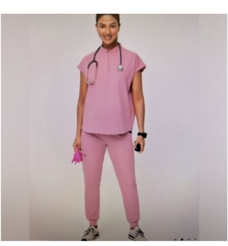 BNWT Women's Chalk Set Pink Zamora jogger Petite scrub pants Small & Rafaela S