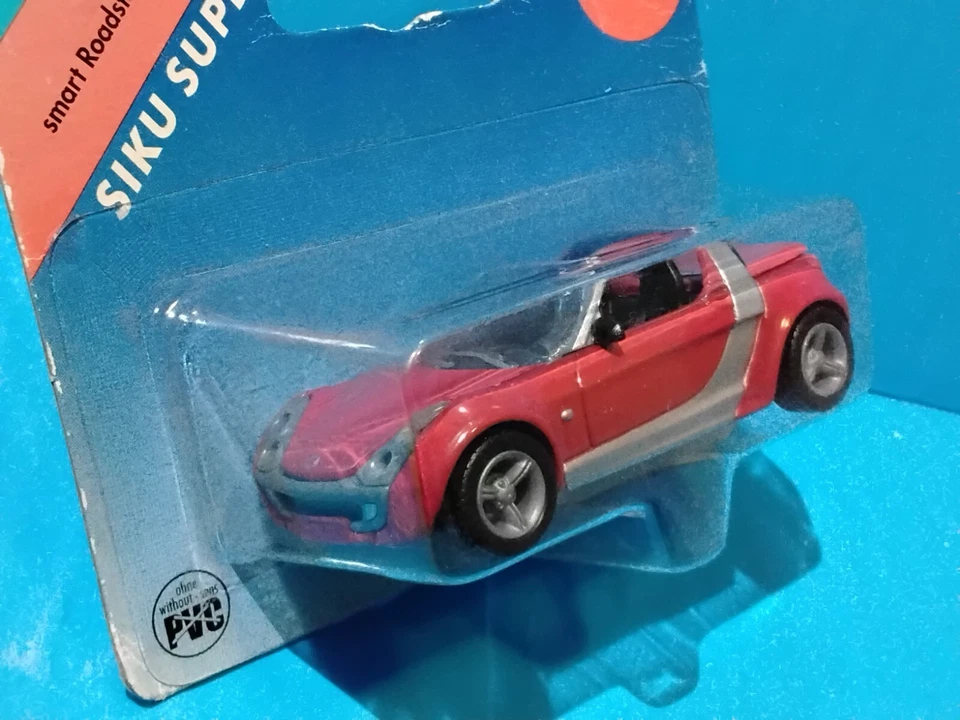 SIKU SUPER 2002 SMART ROADSTER CABRIO #1065 RED 2-DOOR SPORTS SMALL CITY CAR - Image 2 of 4