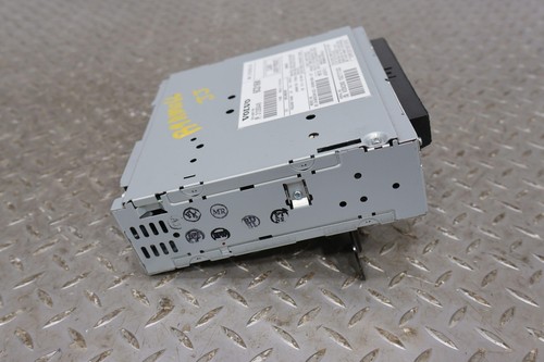 Receptor de radio reproductor de CD Aston Martin V8 Vantage 09 (31285449) probado por fabricante original - Imagen 10 de 18