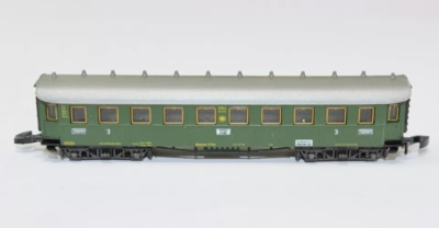 Z Marklin 8100 BR 18 Locomotive & 3-Car Passenger Set (tested) #2