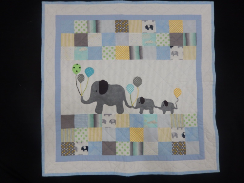 hand quilted baby quilt - Picture 1 of 2