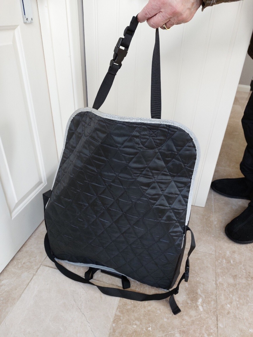 Toozey dog seat for car 45x 45 cms 23cms high eBay