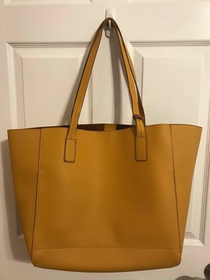 tommy bahama reversible purse