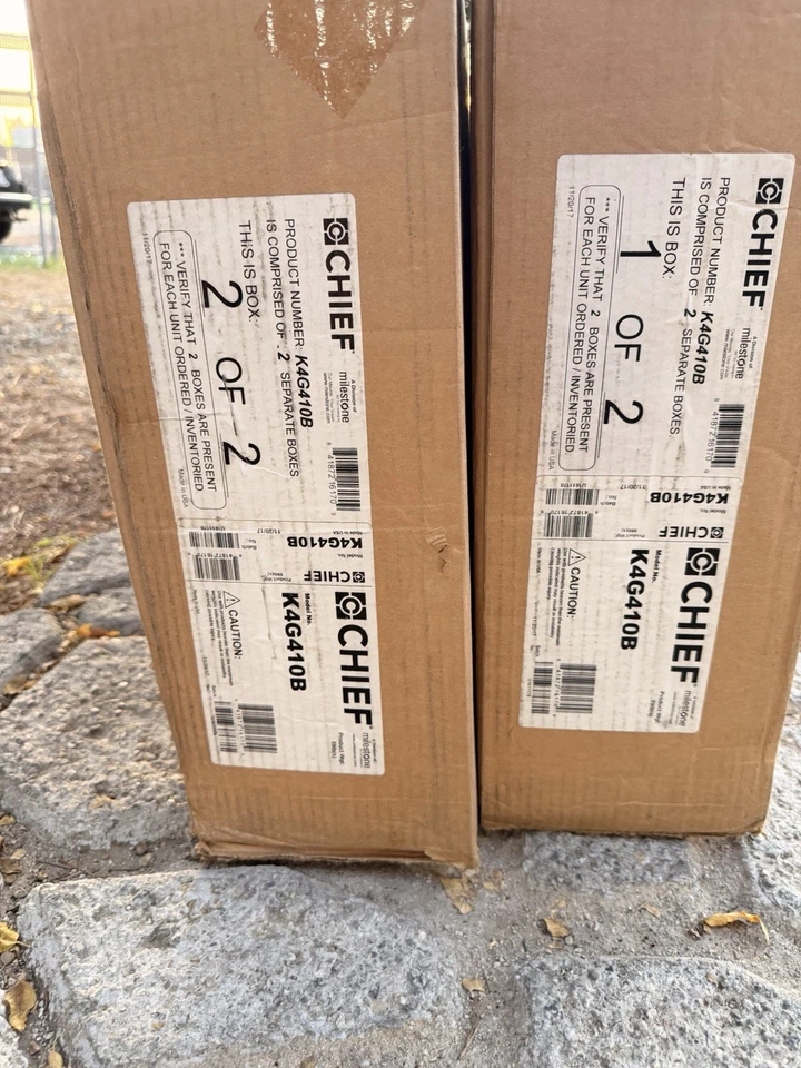 NEW Chief K4G410B Triple Array (4x1) Table Stand Monitor Mount - Image 2 of 4