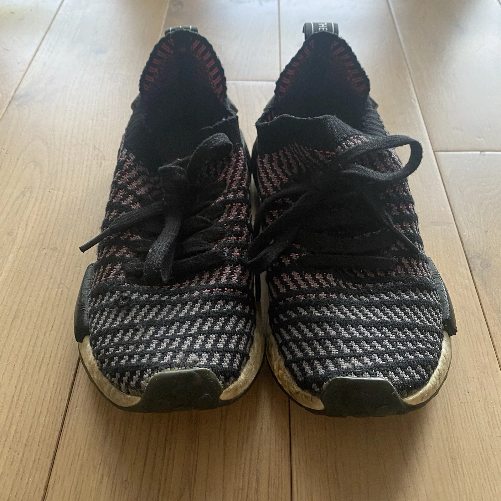 Adidas NMD R1 STLT scarpe da ginnastica Primeknit atletiche rosa solare nere da uomo taglia UK 6