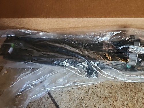Genuine GM/Honda Front Shutter Part#85576833 - Picture 6 of 9
