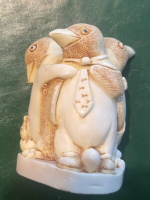 Vintage Limited Edition HARMONY KINGDOM  Unexpected Arrival  3 Inch Figurine Box