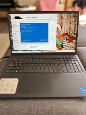 Dell Inspiron 15 3530 15,6'' (512GB SSD, Intel Core i7-1355U, 5.0GHz, 16GB...
