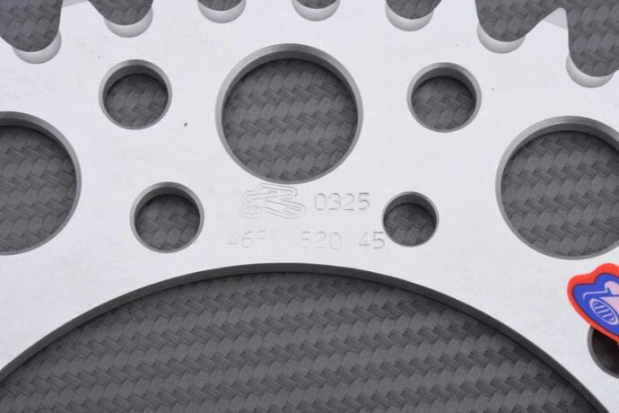 Corona RENTHAL Ultra Light 45Denti 520 HONDA XR 200 1984-1985 465U-520-45GPSI Foto 3 de 3