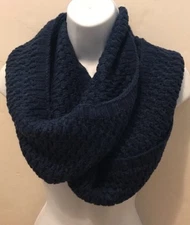 Joe Boxer Women's Boucle Knit Infinity Scarf Cowl Navy Blue NEW