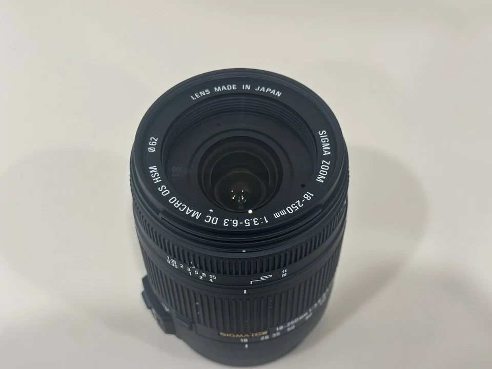 Lente zoom Sigma 18-250 mm f/3,5-6,3 DC OS HSM con capucha y filtro para Canon EF como nueva Foto 3 de 4