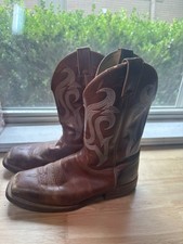 Justin Brand Cowboy boots for men style size 9D- made in USA with global parts