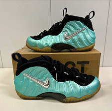 Nike Air Foamposite One Men s Mid Top Basketball Sneakers Light Blue/Black