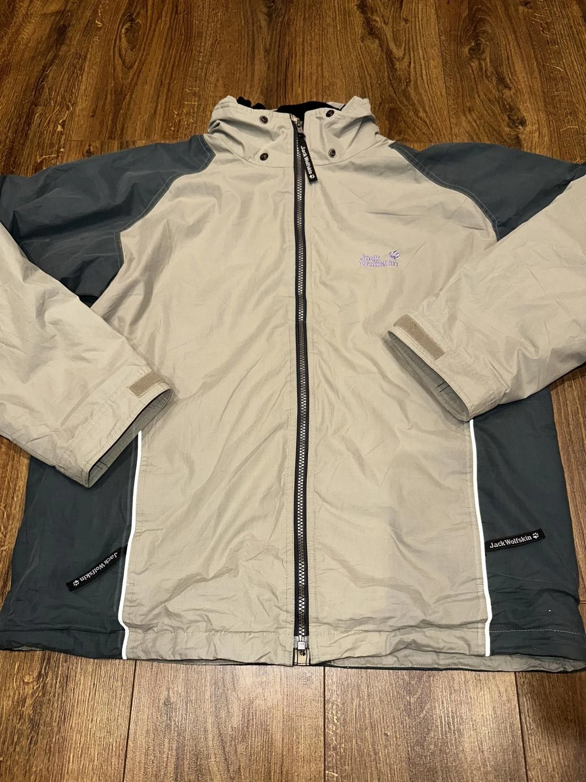 Jack Wolfskin Texapore Waterproof Outdoor Jacket – XL (Unisex)
Opens in a new window or tab