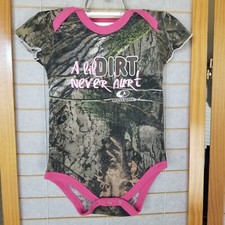 Mossy Oak Baby Bodysuit One-Piece Shirt with Snaps Camo Pink Toddler Size 12 MOS