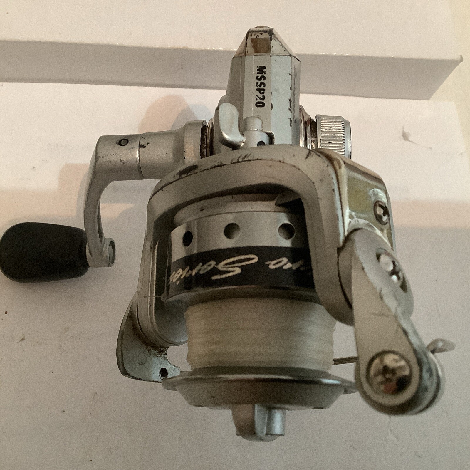 SHAKESPEARE MICRO SERIES 2 B.B. SPINNING REEL W/FOLD-UP HAND