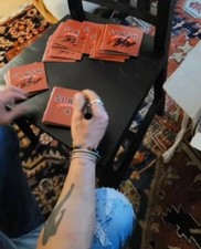 FIRMADO SLASH 4 NUEVO ÁLBUM CUBIERTA DE CD NUEVO PRUEBA DE PSADNA MILLAS GUNS N ROSES CERTIFICADO DE AUTENTICIDAD