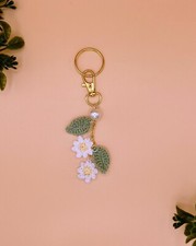 Cute Daisy Keychain For Women  Purse Charm  Bag Clip  Gold Keychain