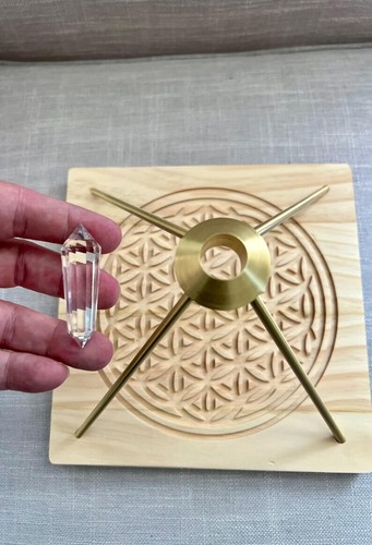 8.25" Copper Pyramid with Vogel Crystal Meditation Energy Pyramid Energy Mat - Picture 7 of 9
