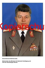 G34 Generalleutnant Manfred Gr&auml;tz LaSK NVA DDR Foto 20x30 cm