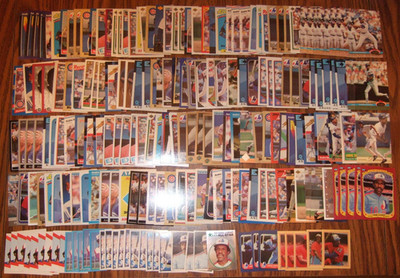 Andre Dawson Lot Collection (418 cards) with inserts