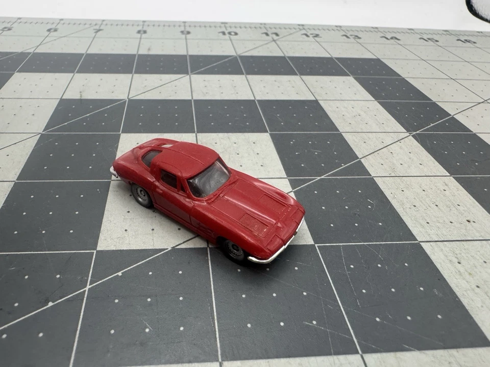 1989 Monogram Models Mini - 1963 Corvette Split Back Window 1/87 Scale Car - Image 4 of 4